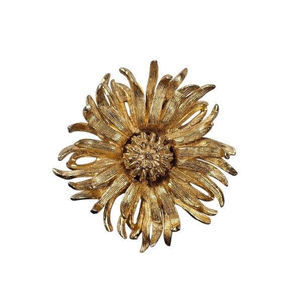 Vintage Castle Cliff Gold Tone Flower Brooch Large Textured Petals Daisy Brooch - Picture 1 of 3